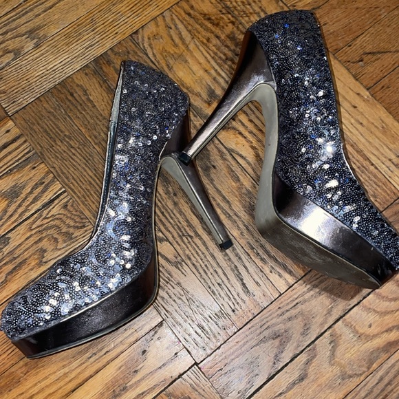 Olsenboye Platform Pewter Sequin Heels - Picture 4 of 5